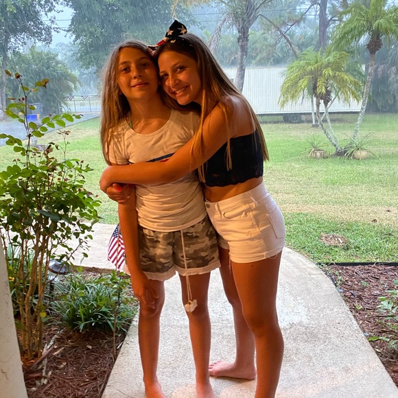 Meet your Posher, Carrie - Picture 7 of 8